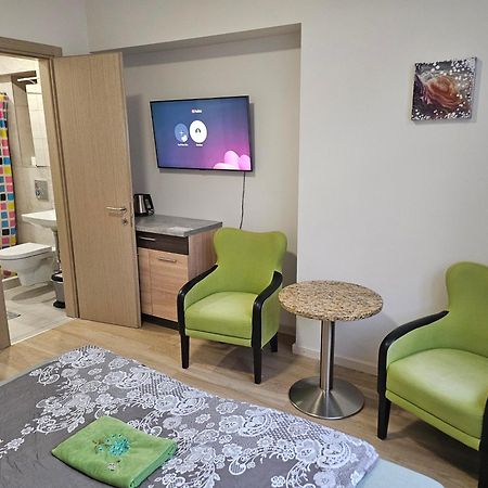 Kauno Apartamentai King Size Bed Каунас Экстерьер фото